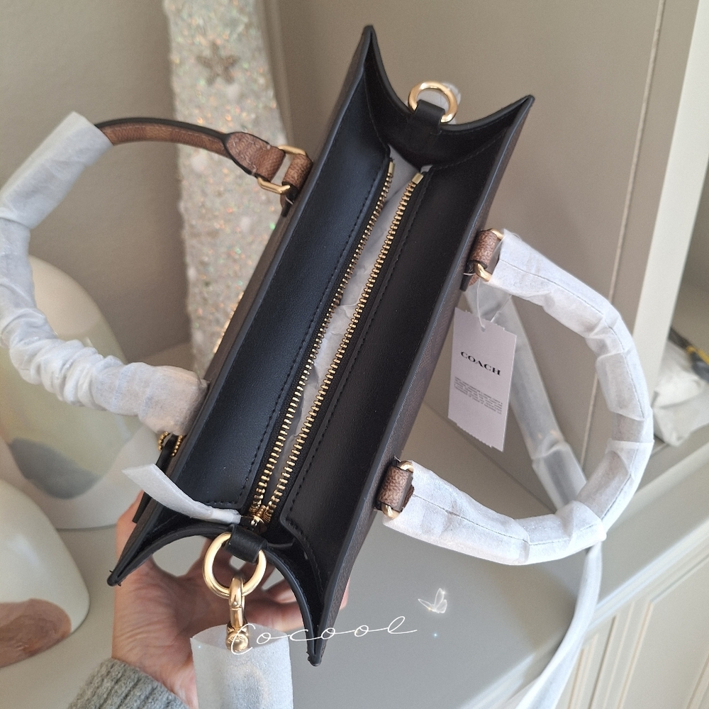 NWT!COACH MAGGIE SMALL TOTE BAG IN BLOCKED SIGNATURE CANVAS (COACH CY676) - Picture 5 of 10